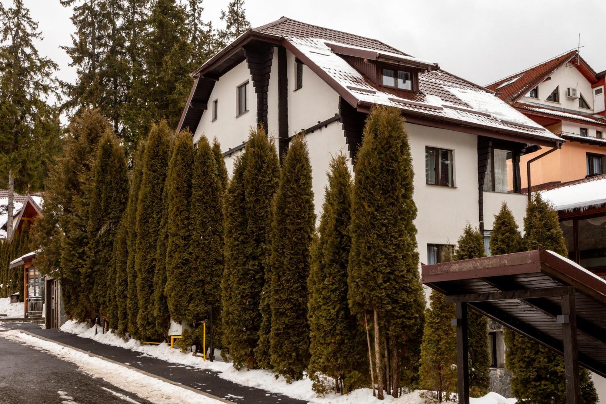 Eden 1 & Eden 2 Hotel 3*