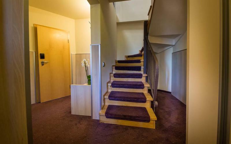 Eden 1 & Eden 2 Hotel
